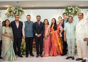 मुख्यमंत्री फडणवीस यांच्या उपस्थितीत प्रतीक मिरगणे – प्रतीक्षा नरवडे यांचा विवाह स्वागत समारंभ
