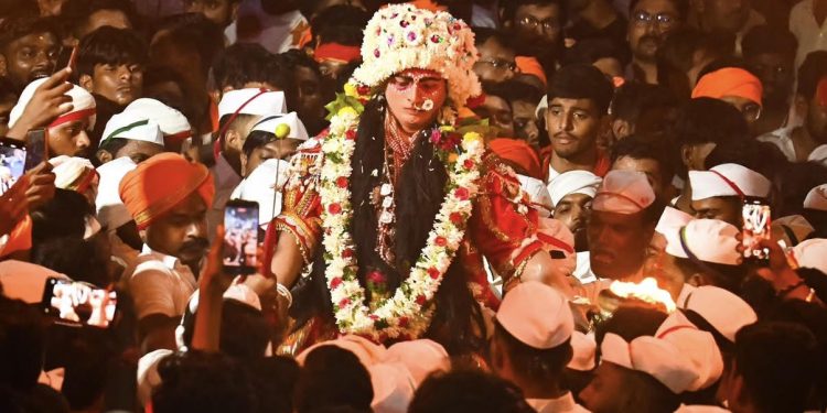 वळसंगच्या चौंडेश्वरी यात्रेत ‘बाळबट्टल’ विधी उत्साहात