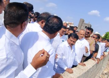 ‘नागरिकांनी घाबरू नये, सर्वांना न्याय मिळेल’ : आदीला नदी परिसरात अण्णा बनसोडे यांचे आश्वासन