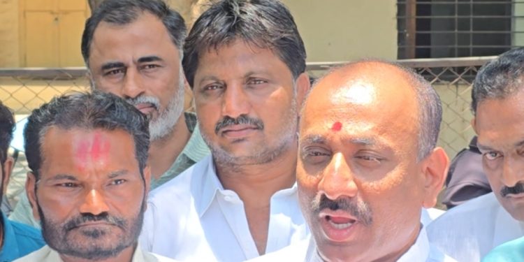 विरोधकांची स्वतःच ‘अदृश्य’ होण्याची वेळ आलीय; आमदार सचिन कल्याणशेट्टींचा थेट टोला!