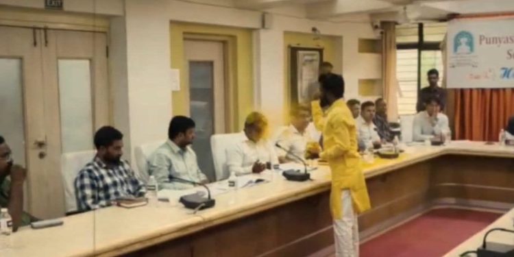 सोलापूर विद्यापीठ; अहिल्यादेवींच्या स्मारकाचा प्रश्न पुन्हा चर्चेत