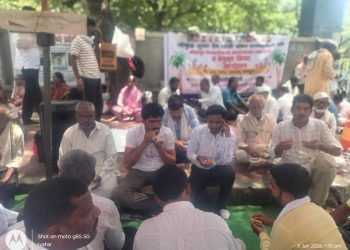 गोकुळ कारखान्याविरोधातील शेतकऱ्यांचा लढा तीव्र; १२ व्या दिवशीही ठिय्या आंदोलन कायम