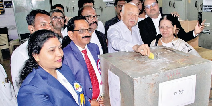 बार असोसिएशनच्या अध्यक्षपदासाठी चुरस वाढली; फताटे-पाटील चर्चेच्या केंद्रस्थानी