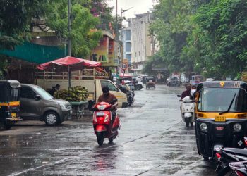 सोलापूर शहरात सलग तिसऱ्या दिवशी रिमझिम पावसाची हजेरी