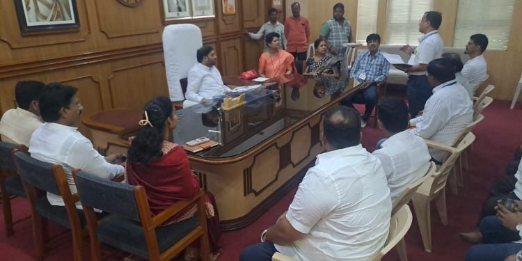 हद्दवाढ भागात नवे सबस्टेशन; धोकादायक वीजतारा हटविणार महापौरांचा अॅक्शन प्लॅन