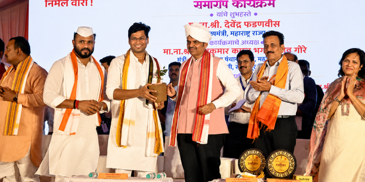 आषाढी वारीत ज्येष्ठ-अपंग वारकऱ्यांना ‘मुखदर्शन’ची सुविधा; पंढरपुरात दोन पादचारी पूल उभारणार