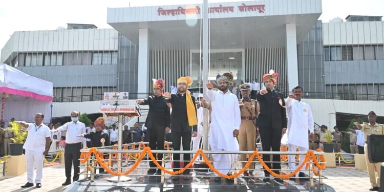 जलसंधारणातून दुष्काळमुक्त महाराष्ट्राचा संकल्प ; पालकमंत्री जयकुमार गोरे