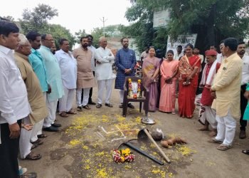 मार्डीच्या यमाई मंदिर रस्त्याला ‘काँक्रिट’चा आधार; दीड कोटींच्या कामाचे भूमिपूजन