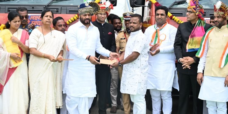 ई-बसेसचा श्रीगणेशा; सोलापूरची सार्वजनिक वाहतूक होणार ‘स्मार्ट’