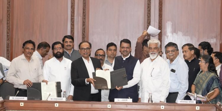 चिमुकल्यांच्या नजरेवर शासनाची नजर; ३६ महिने दृष्टी तपासणी अभियान