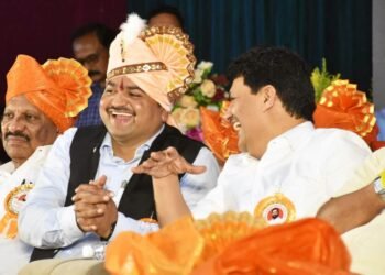 शिक्षकांच्या आरोग्याला ‘कॅशलेस’ आधार ; मंगेश चिवटेच्या मागणीला शासनाचा सकारात्मक प्रतिसाद