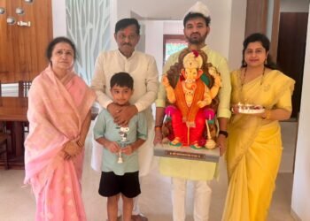 आमदार सुभाष देशमुख यांच्या घरी बाप्पाचे आगमन!