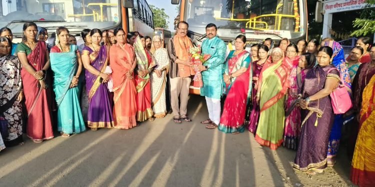 माने’ यांच्या वाढदिवसाला भक्तीची किनार ; २५० महिलांची तीर्थयात्रा