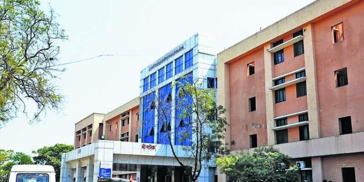 बनावटदिव्यांग प्रमाणपत्र प्रकरणी डॉक्टरसह दोघांचा जामीन फेटाळला
